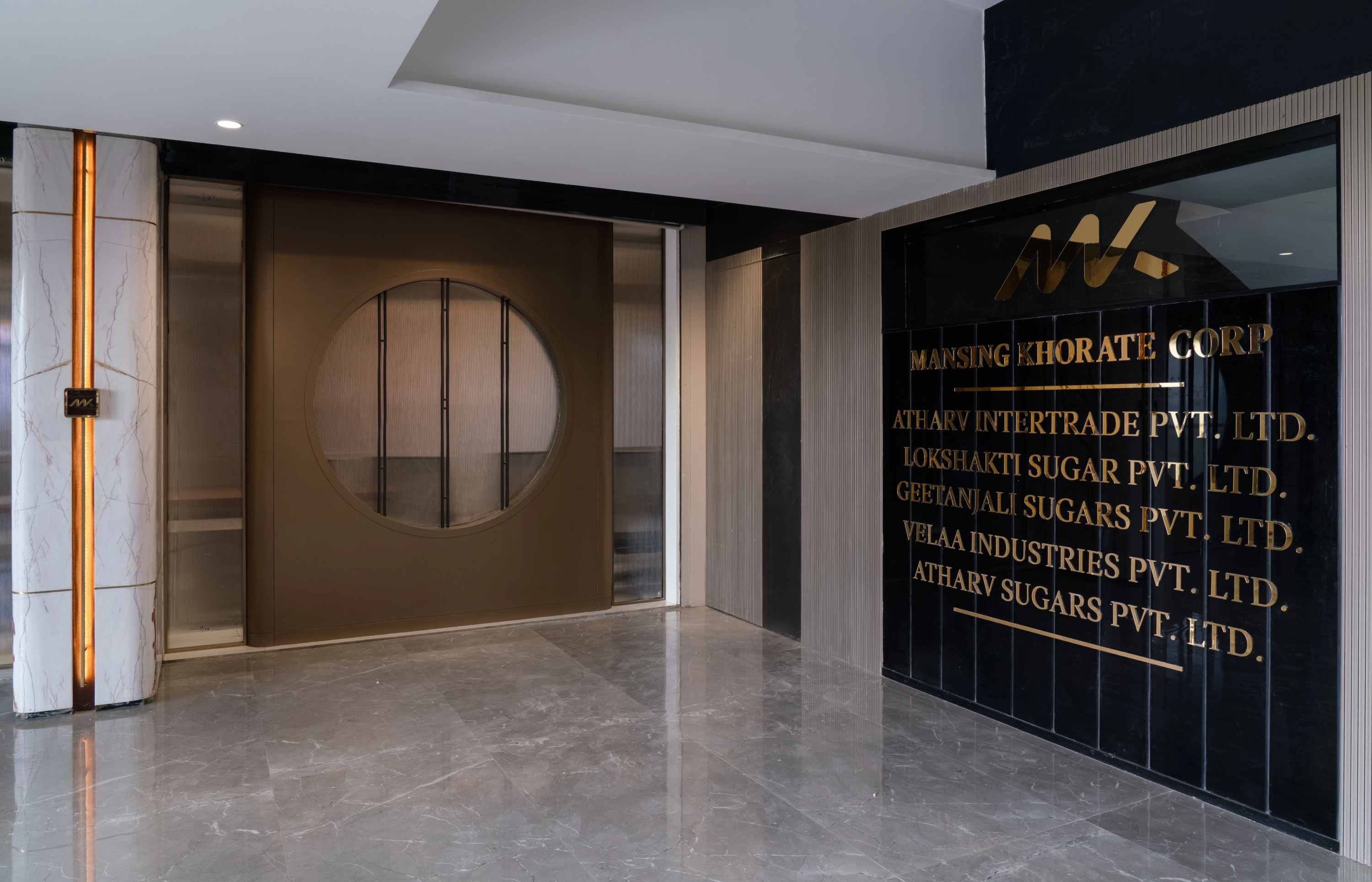 THE COLLECTIVE FLOOR - PARAMETRIC DIALOGUES